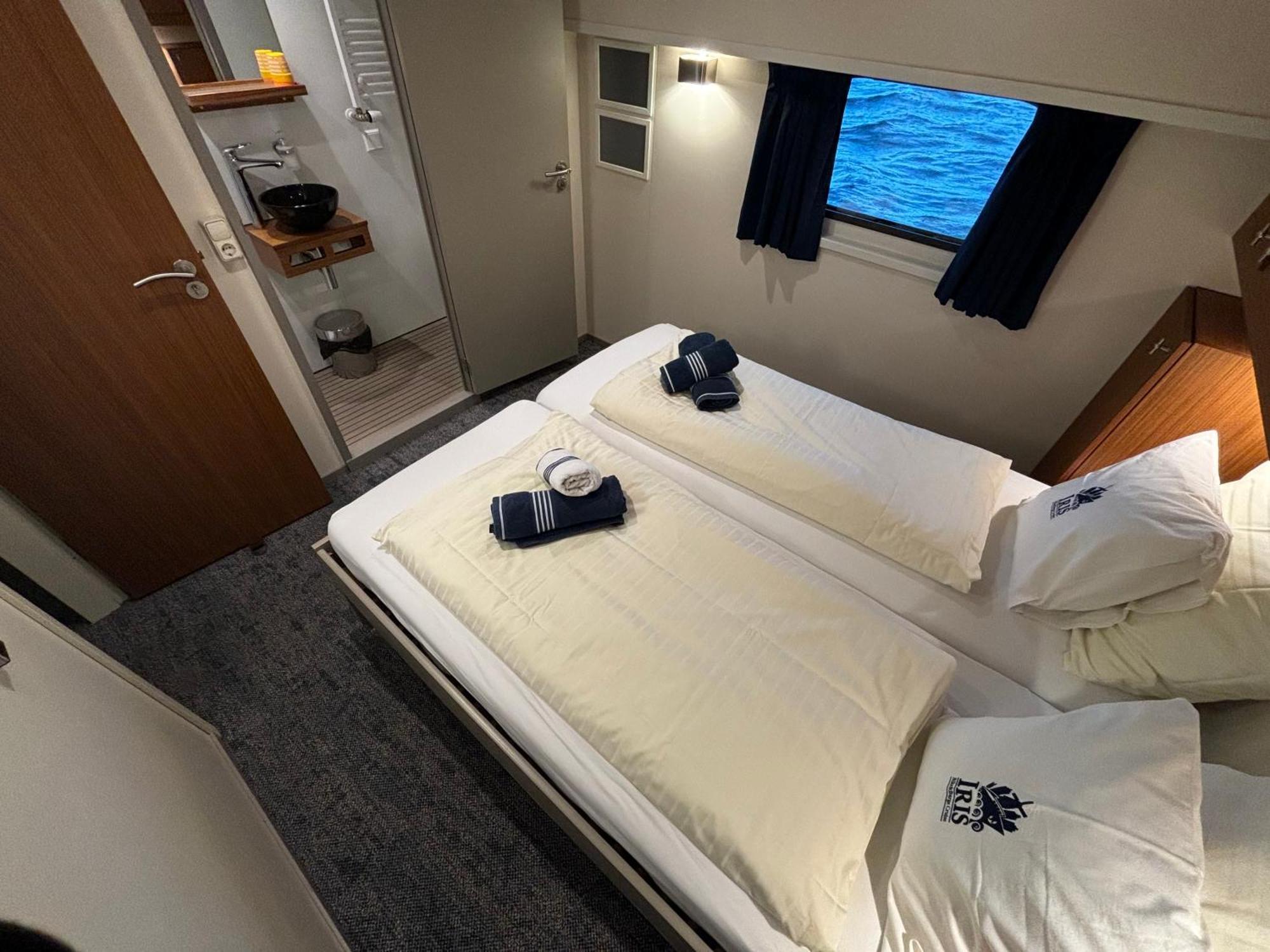 Hotelboat Iris Groningue Extérieur photo