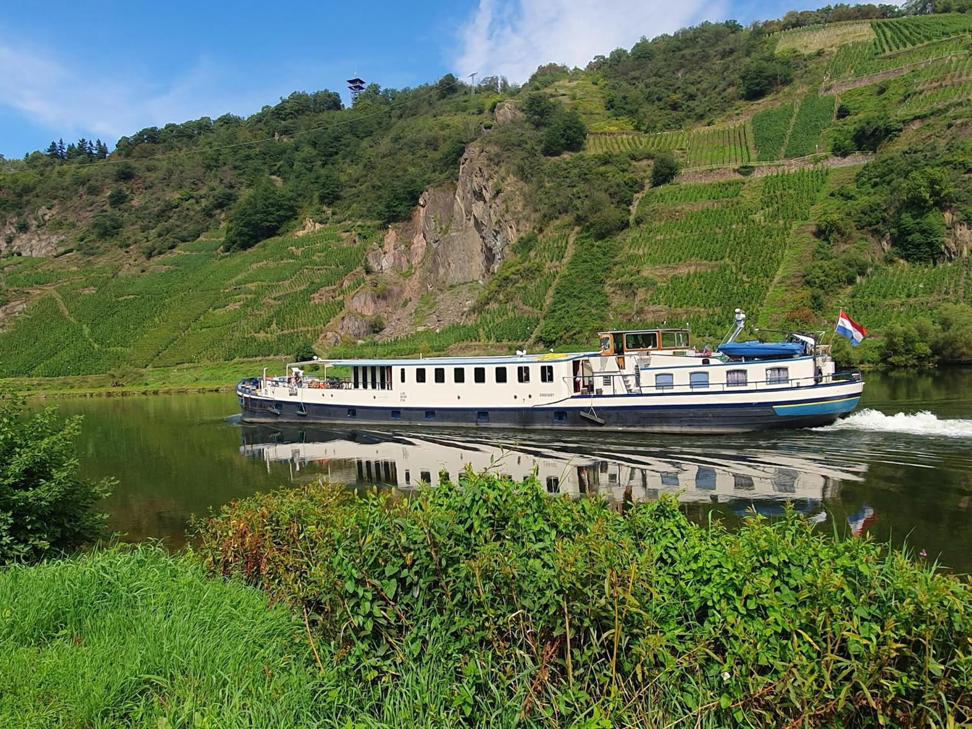 Hotelboat Iris Groningue Extérieur photo