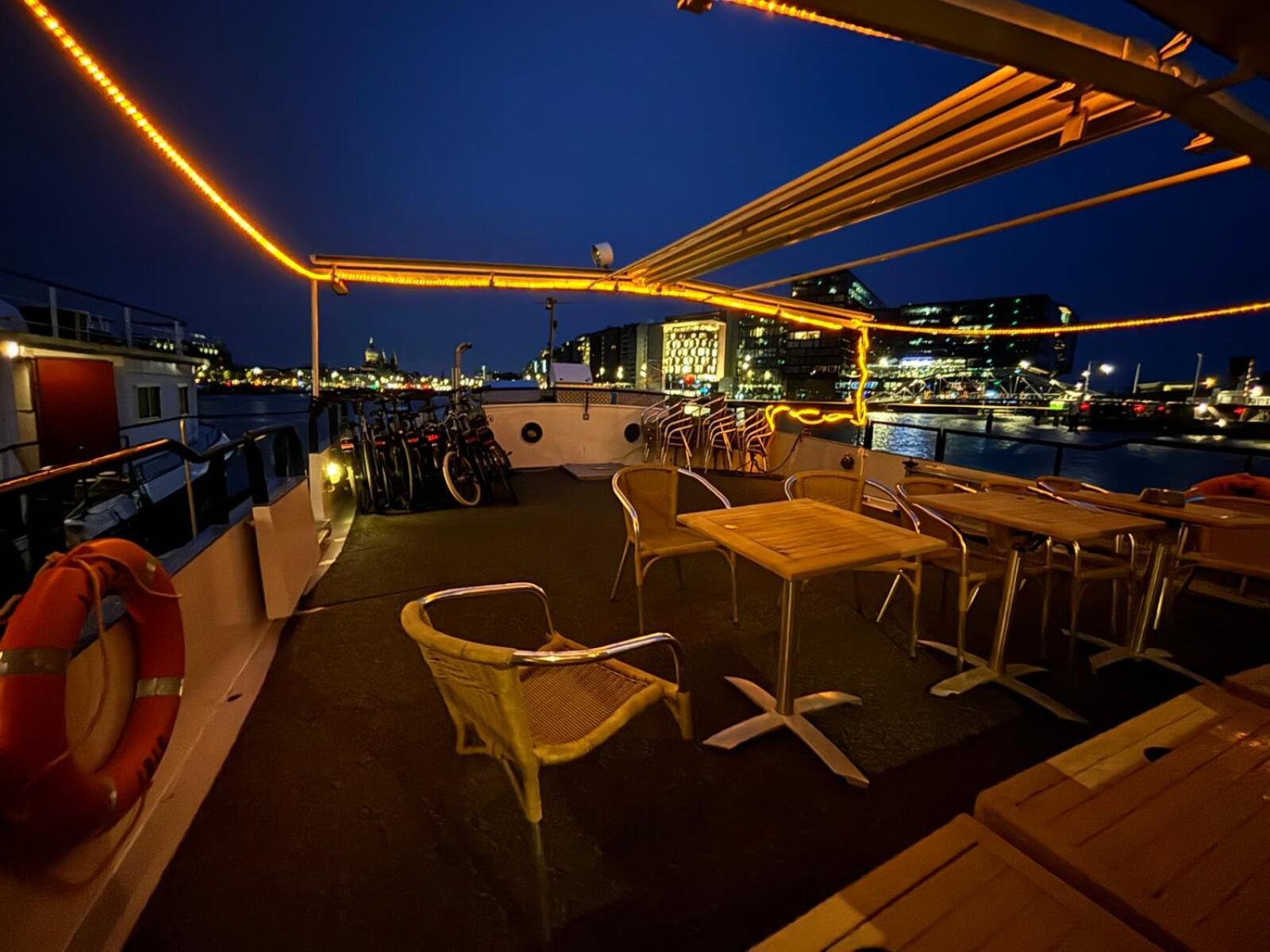 Hotelboat Iris Groningue Extérieur photo