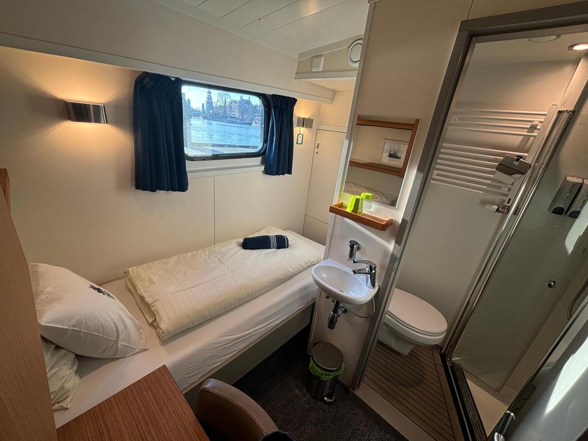 Hotelboat Iris Groningue Extérieur photo